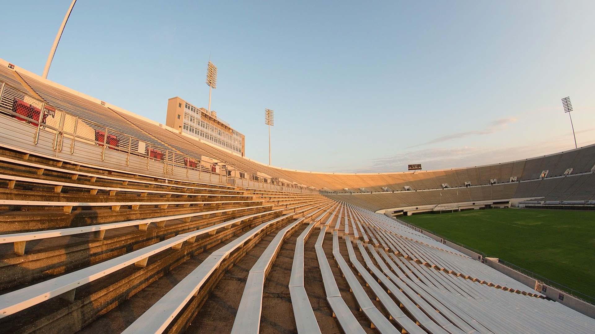 MS Veterans Memorial Stadium